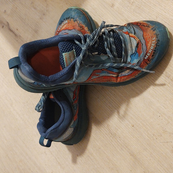 Merrell Shoes - Picture 2 of 5